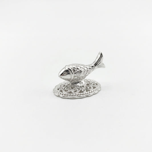 Silver Small Fish Idol – Auspicious Matsya Charm for Pooja & Gifting 6G