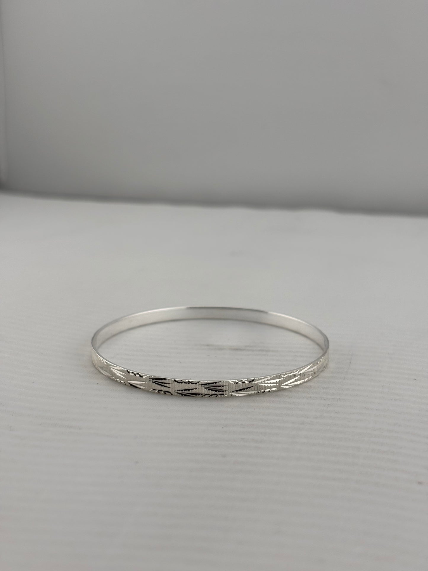 925 Sterling Silver Bangle - Herringbone Etched, Thin Band, 57mm