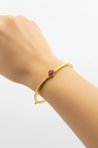 Load image into Gallery viewer, 925 Sterling Silver Gold Plated Ruby Red CZ Solitaire Open Bangle Bracelet
