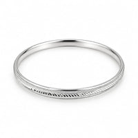 Load image into Gallery viewer, 925 Sterling Silver Diagonal Etched Edge Bangle/Kada - 66mm
