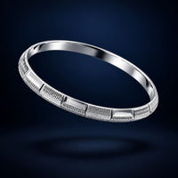Load image into Gallery viewer, 925 Sterling Silver Faceted Crosshatch Bangle/Kada
