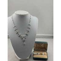 Load image into Gallery viewer, 925 Sterling Silver Floral Fan Necklace &amp; Earrings Set –
