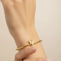 Load image into Gallery viewer, 925 Sterling Silver Gold Plated Bird CZ Open Bangle
