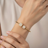 Load image into Gallery viewer, 925 Sterling Silver Gold Plated Clover Open Bangle Bracelet
