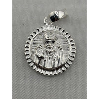 Load image into Gallery viewer, Round Sai Baba sterling silver pendant close-up
