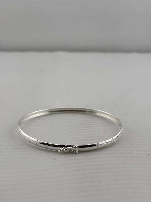 925 sterling silver checkered-cut bangle with lock, 61mm