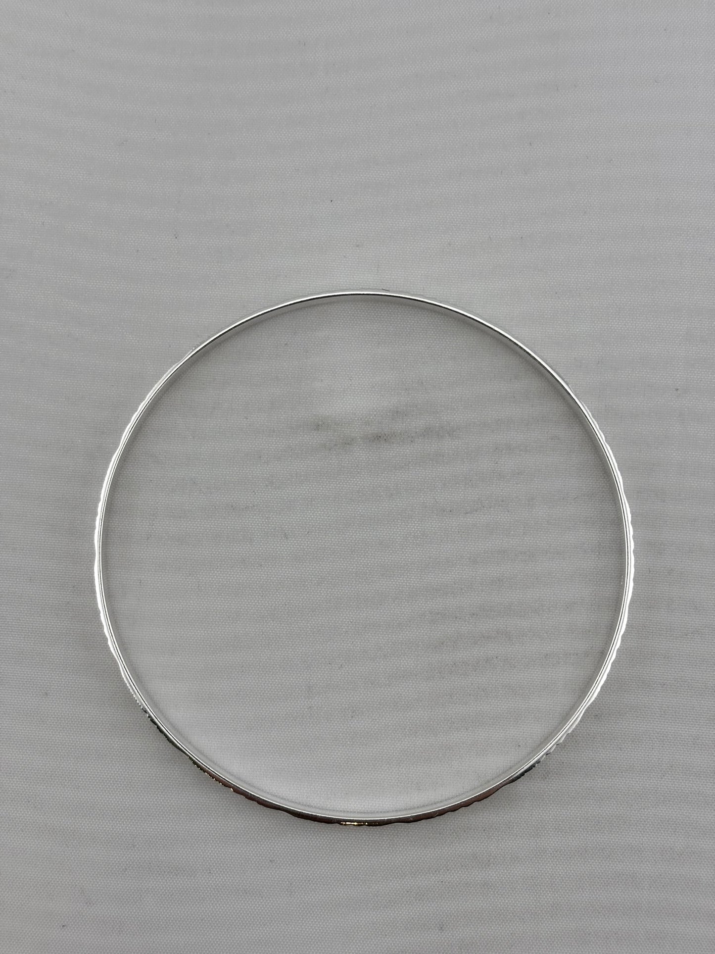 925 sterling silver polished round wire bangle with lock, 61mm