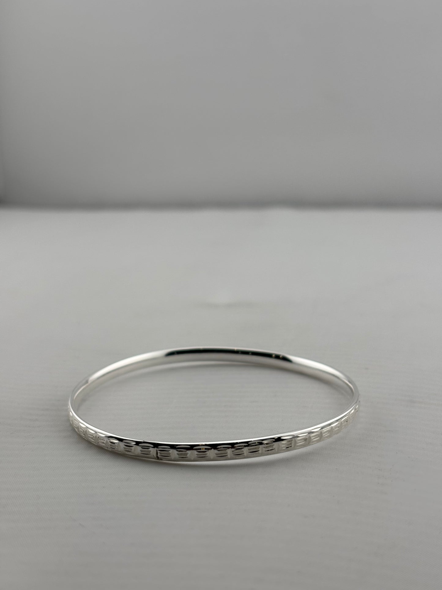 925 Sterling Silver Bangle - Diamond-Cut Sparkle, 64mm