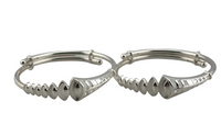 Load image into Gallery viewer, Kids Geometric Silver Kada – 925 Sterling Silver Baby Kada Bracelet with Zig
