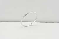 Load image into Gallery viewer, Chevron Pattern Silver Kada – 925 Sterling Silver Bracelet Engraved Arrow Design Bangle
