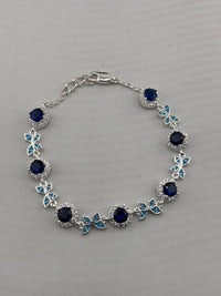 Load image into Gallery viewer, 925 Sterling Silver Floral CZ Link Bracelet | 9g
