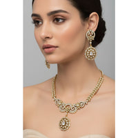 Load image into Gallery viewer, Gold-Plated 925 Sterling Silver Antique Floral Medallion
