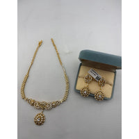 Load image into Gallery viewer, Gold-plated antique floral medallion necklace and matching earrings set
