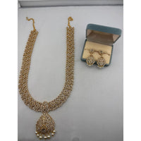 Load image into Gallery viewer, Gold-plated bridal filigree necklace with pearl drops and matching earrings
