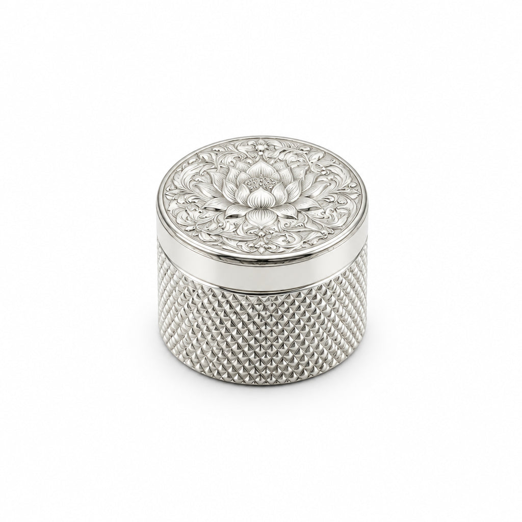 Silver Cylindrical Box Lotus Engraved Handcrafted (11.7g)