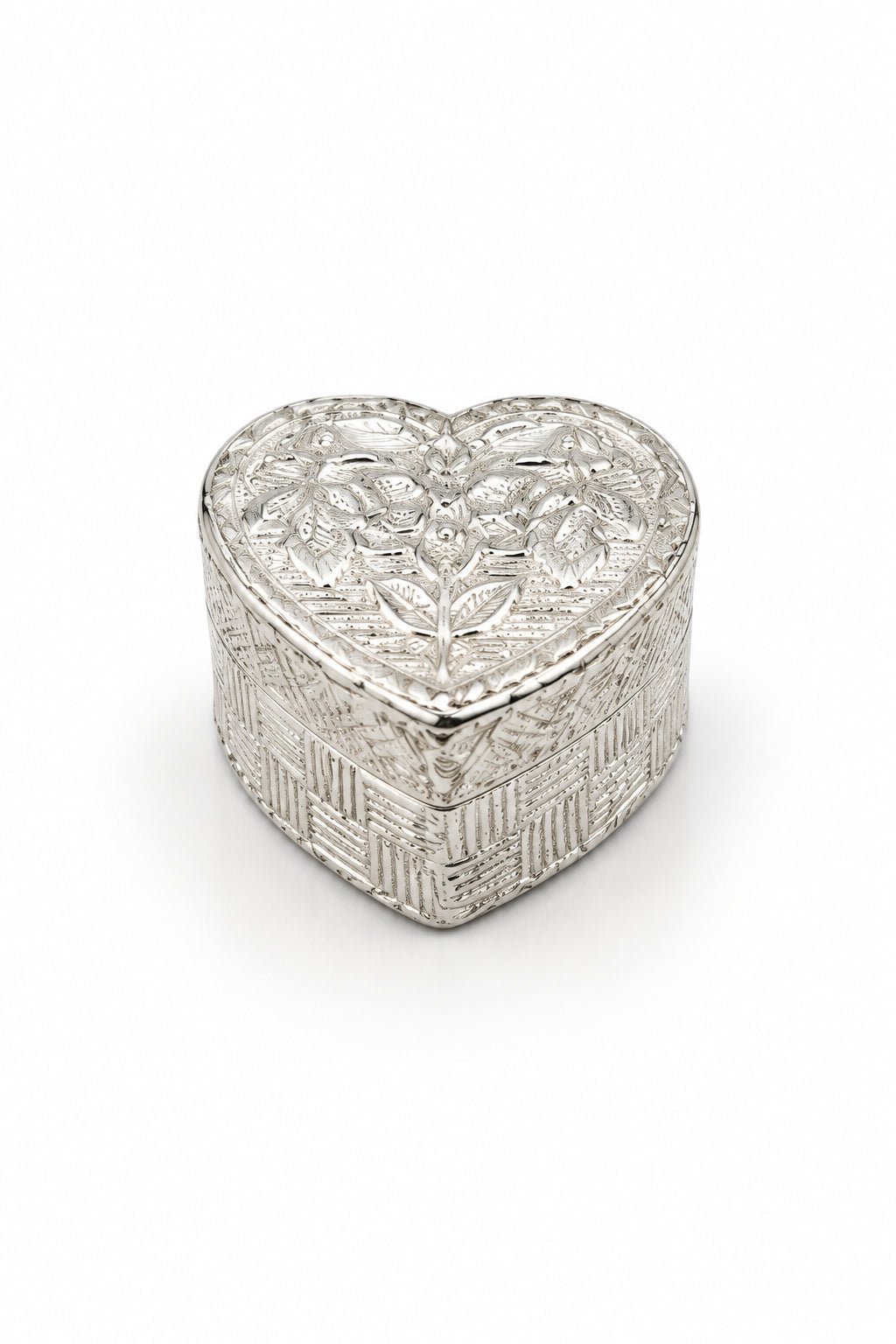 Silver Heart Box Engraved Floral Handcrafted (7.01g)