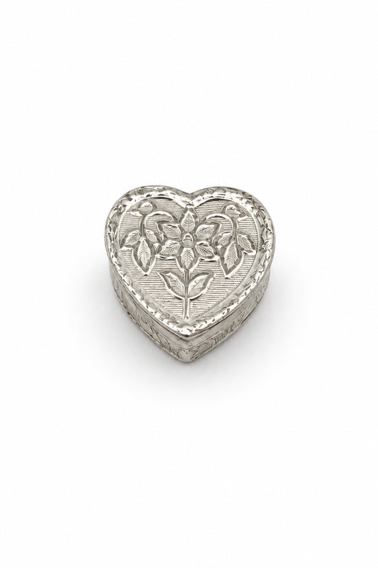 Silver Heart Box Engraved Floral Handcrafted (7.01g)