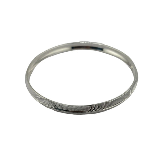 Silver Kada with Diagonal Wave-Cut Texture – 925 Sterling