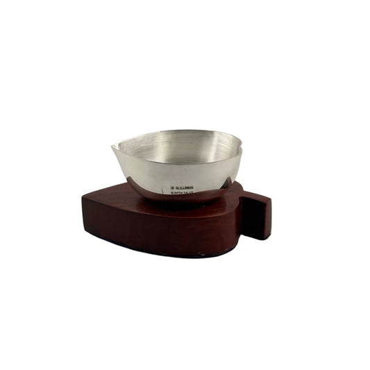 Silver Leaf-Shaped Diya 15gm – Traditional Pooja Lamp
