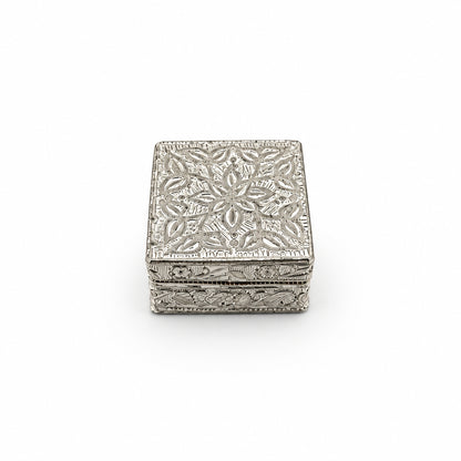 Silver Square Box Engraved Floral Handcrafted (20.35g)