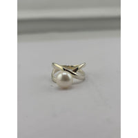 Load image into Gallery viewer, Sterling Silver Crossover Pearl Ring
