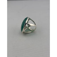 Load image into Gallery viewer, Sterling Silver Green Stone Ring (17g)
