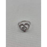 Load image into Gallery viewer, Sterling Silver Heart Ring (3g)
