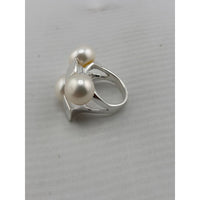 Load image into Gallery viewer, Sterling Silver Pearl Cluster Ring
