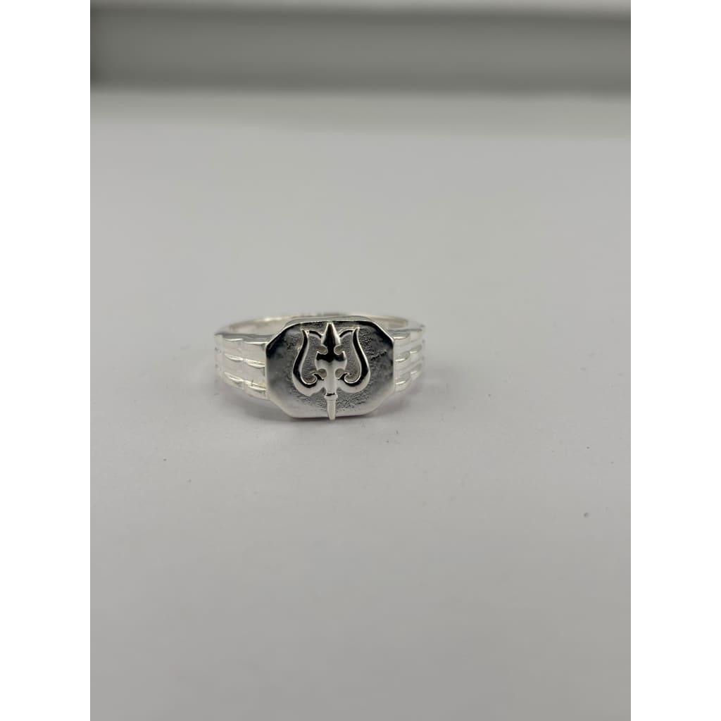 Sterling Silver Trishul Panel Ring - S - Rings