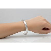 Load image into Gallery viewer, Striped Silver Kada – 925 Sterling Silver Bracelet Textured Band with Center Highlight Design
