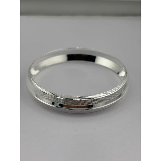 Wide Silver Kada with Diamond-Cut Cross-Hatch Diagonal Band