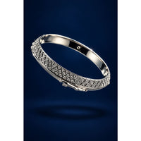 Load image into Gallery viewer, Wide Silver Kada with Pyramid Stud Pattern &amp; Leaping