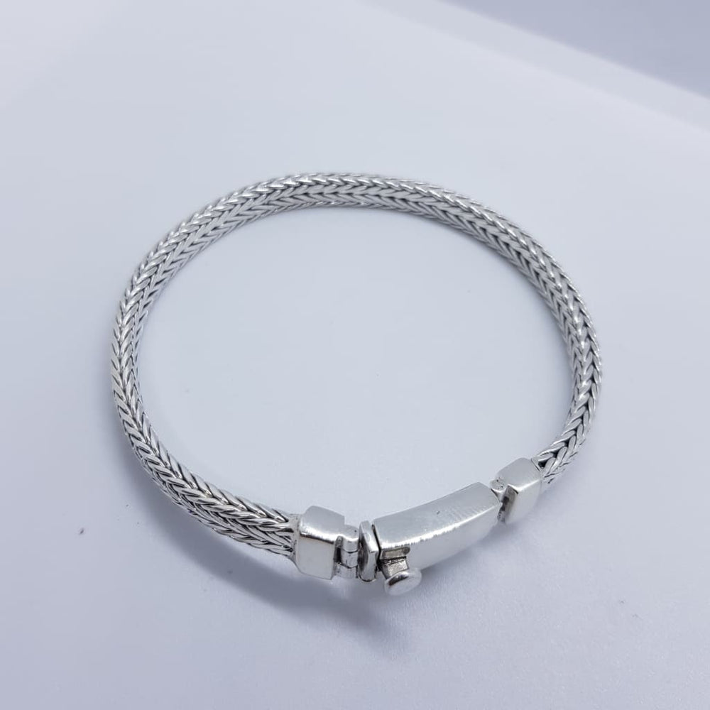 Sterling Silver Indonesian Bracelet (32) 9Inch - Bracelet