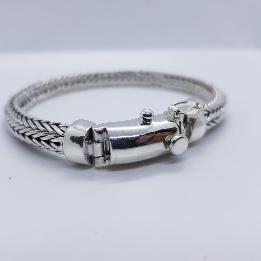 Sterling Silver Indonesian Bracelet (45) 9 Inch - Bracelet